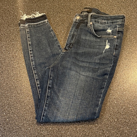 Judy Blue Denim - Judy Blue Dark Wash Skinny Jeans - size 30